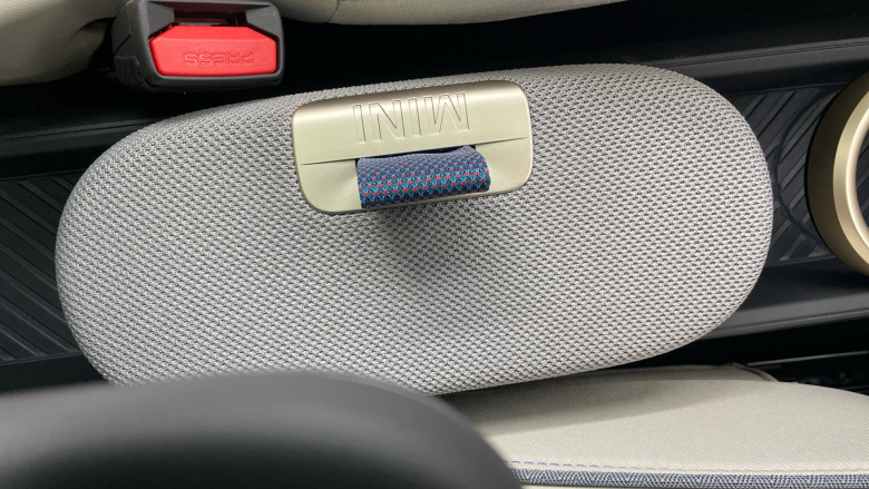 MINI Cooper 135kW E Exclusive [Level 2] 41kWh 3dr Auto Electric Hatchback